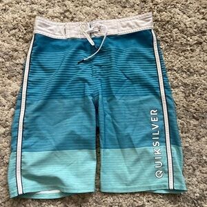 Quicksilver boys swim trunks size 23 blues and grey/off white pocket